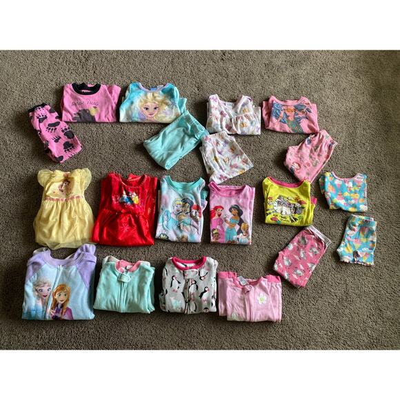 Bundle of 14 Girls Pajamas/Sleepers/Nightgowns-  Size 18m-5t - Picture 2 of 16